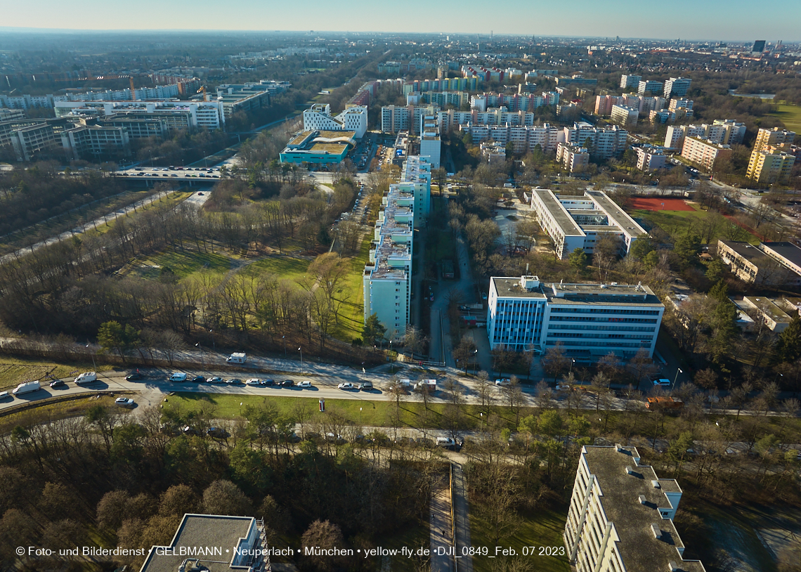 07.02.2023 - Luftbilder vom Marx-Zenrtum und Umgebung in Neuperlach